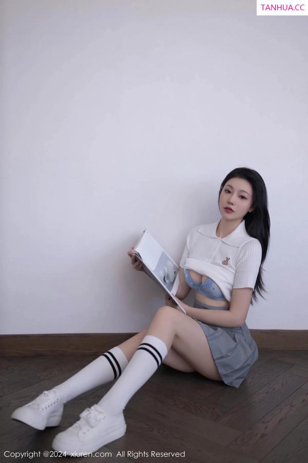 安然Maleah  [XiuRen]高清写真图 2024.06.04 No.8649 安然anran 美腿短裙第13张图片